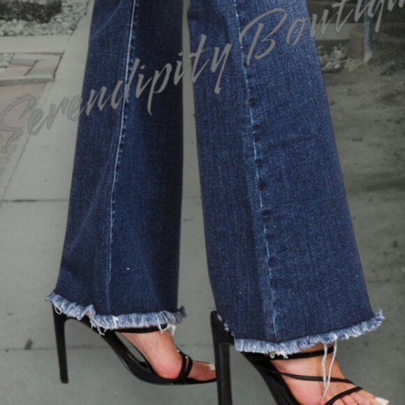 Zenana Super Stretch High Rise Bell Bottom Retro 70s Dark Wash Jeans - Picture 6 of 16